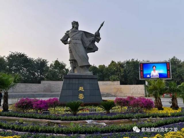 三亿体育官网|像素风暴力游戏《俄国母亲洒热血》9月5日发售(图1) 三亿体育手机版