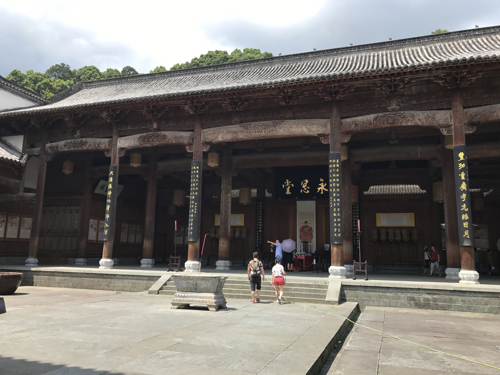 【三亿体育官网】骗加盟费或过亿?3000网点停摆,广通速递总部这么解释你信么?(图1) 三亿体育手机版